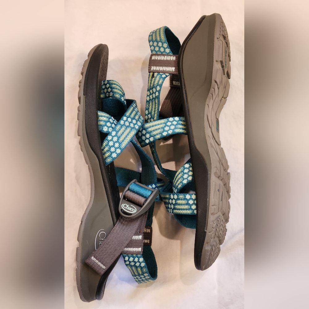 Chaco women's Z cloud 2‎ adjustable strap cushioned sandal size 6 blue green